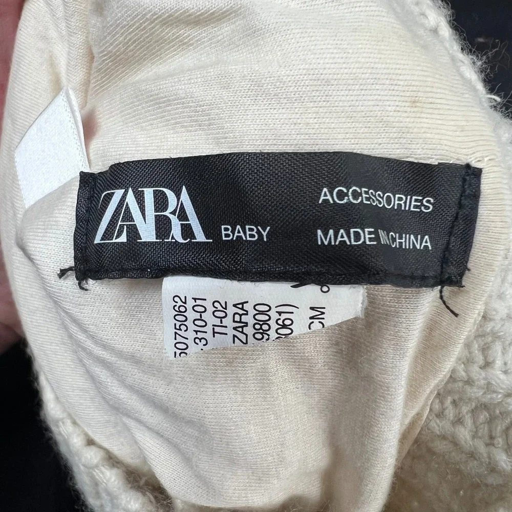 Zara Baby Bear Ear Knit Hat‎ Cream White Pom Pom Winter Toddler